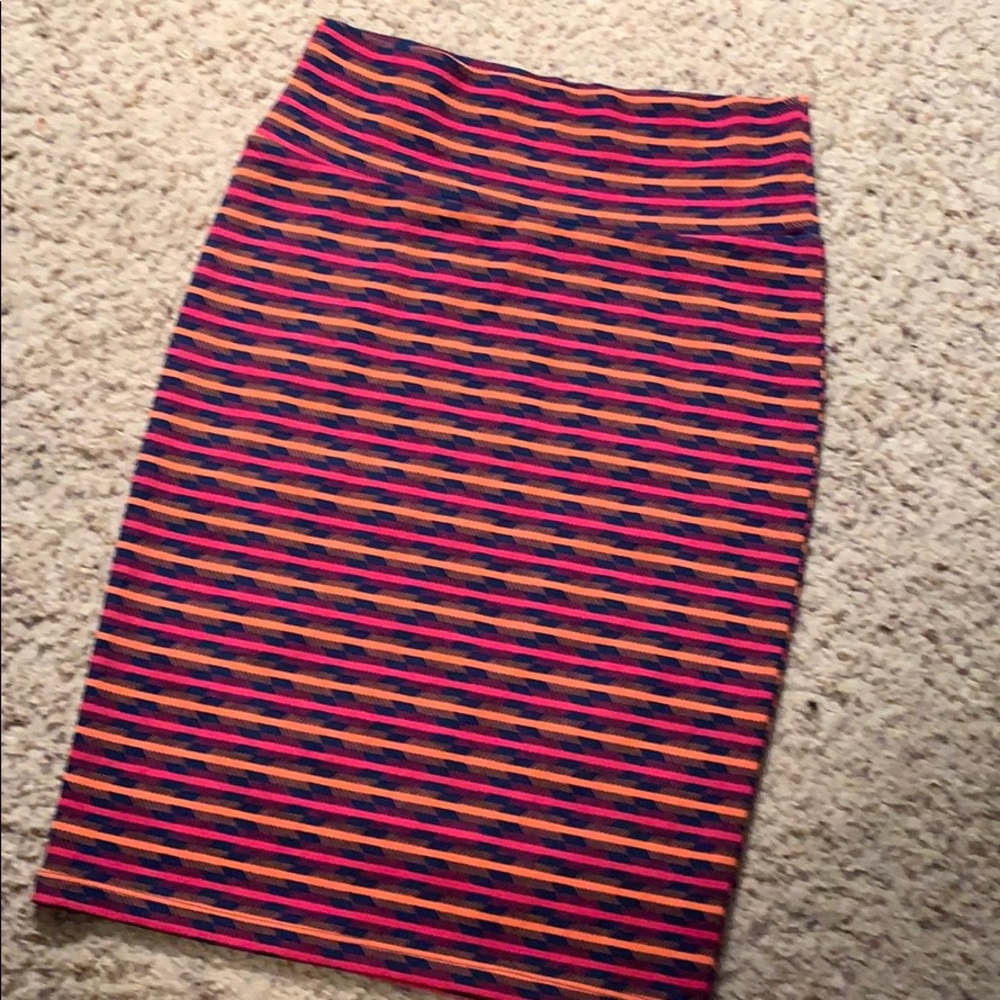 Lularoe skirt